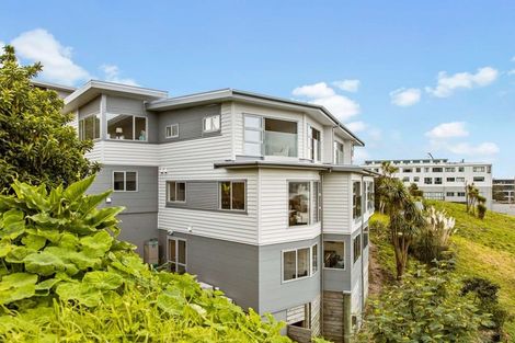 Photo of property in 3/4 Huka Road, Birkenhead, Auckland, 0626