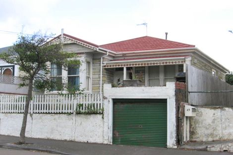 Photo of property in 43 Stanley Street, Berhampore, Wellington, 6023