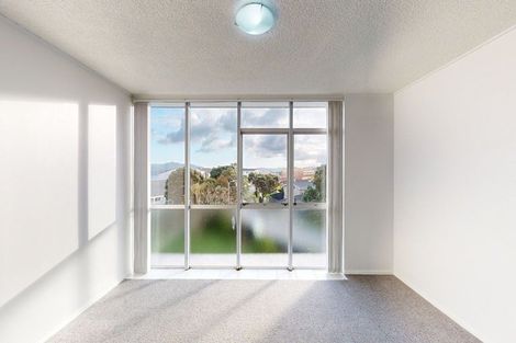 Photo of property in 23uc7 Rangitane Street, Maupuia, Wellington, 6022