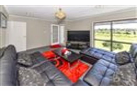 Photo of property in 16 Beaufort Place, Papatoetoe, Auckland, 2025