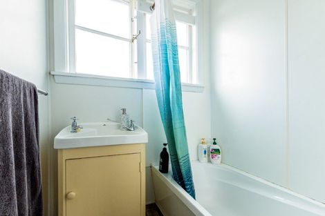 Photo of property in 72 Wilson Street, Geraldine, 7930