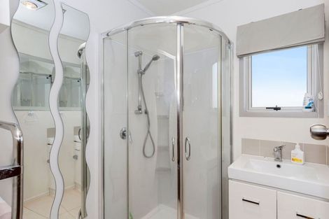 Photo of property in 20b Dickson Road, Papamoa Beach, Papamoa, 3118