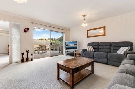 Photo of property in 31 Les Fisher Place, Pukekohe, 2120