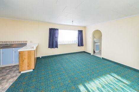 Photo of property in 120 Cornfoot Street, Castlecliff, Whanganui, 4501