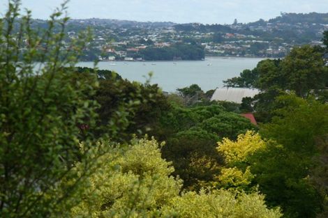 Photo of property in 2/26 Colonial Road, Birkenhead, Auckland, 0626