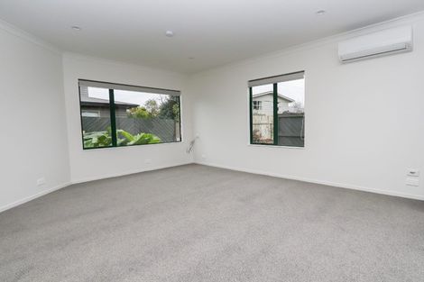 Photo of property in 25a Berkley Avenue, Hillcrest, Hamilton, 3216