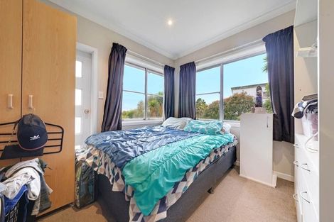 Photo of property in 582 Massey Road, Mangere, Auckland, 2022