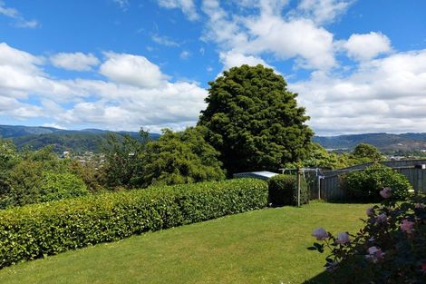 Photo of property in 13 Colin Guppy Crescent, Riverstone Terraces, Upper Hutt, 5018