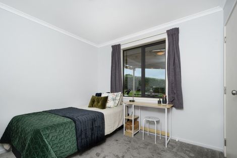 Photo of property in 5 Gavinike Place, Waimauku, 0812