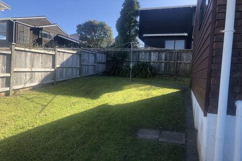 Photo of property in 24a East Coast Road, Milford, Auckland, 0620