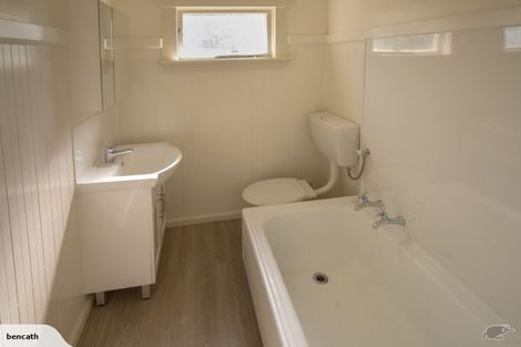 Photo of property in 92 Mackworth Street, Woolston, Christchurch, 8062