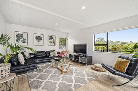 Photo of property in 2/90 Verbena Road, Birkdale, Auckland, 0626