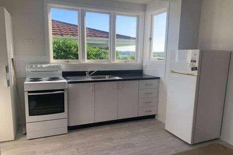 Photo of property in 1 Hattaway Avenue, Bucklands Beach, Auckland, 2012