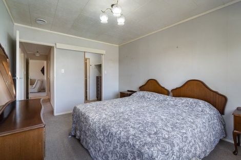 Photo of property in 12 Cargill Grove, Kelvin Grove, Palmerston North, 4414