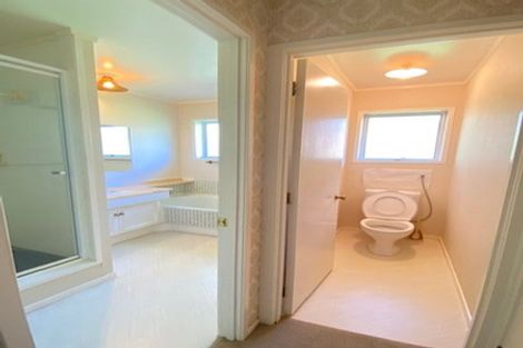 Photo of property in 10 Mimosa Place, Half Moon Bay, Auckland, 2012