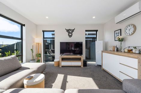 Photo of property in 37 Upham Lane, Rolleston, 7615