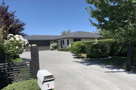 Photo of property in 1 Sunhaven Cove, Cromwell, 9310