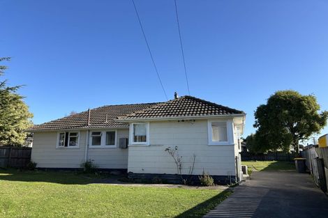 Photo of property in 37 Lambeth Crescent, Redwood, Christchurch, 8051
