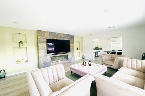 Photo of property in 5 Freshney Place, Hillpark, Auckland, 2102