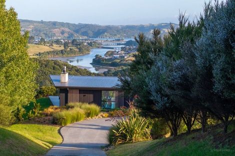 Photo of property in 215b Benseman Road, Raglan, 3296