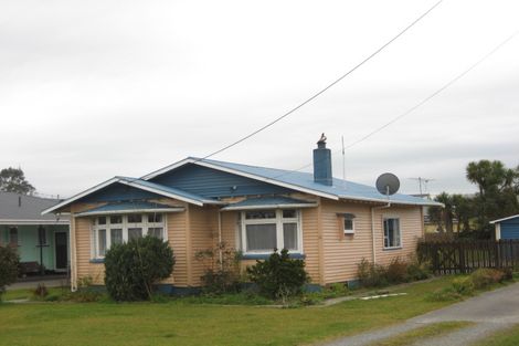 Photo of property in 18 Ward Street, Runanga, 7803