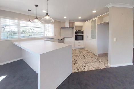 Photo of property in 1 Pukekura Place, Taradale, Napier, 4112