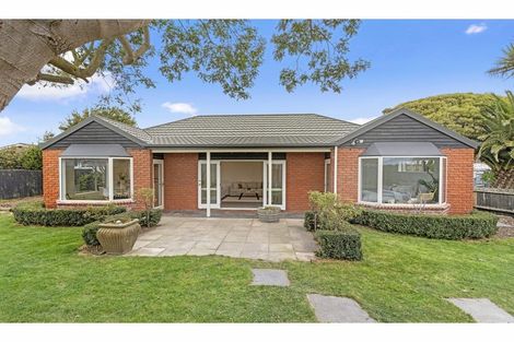 Photo of property in 57 Shackleton Street, New Brighton, Christchurch, 8061