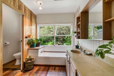 Photo of property in 611 Awhitu Road, Pollok, Waiuku, 2683