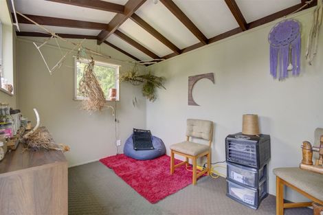 Photo of property in 28 Queens Avenue, Waikuku Beach, 7402