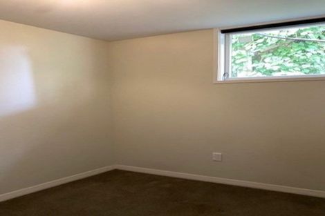 Photo of property in 33a Sugarloaf Road, Brooklyn, Wellington, 6021