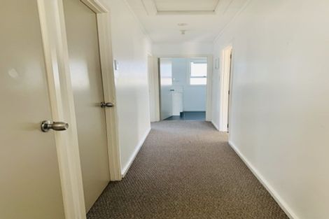Photo of property in 120 Mountain Road, Mangere Bridge, Auckland, 2022