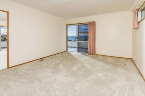 Photo of property in 77 Deep Creek Road, Waiake, Auckland, 0630