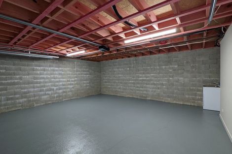 Photo of property in 44 Albatross Close, Whitby, Porirua, 5024