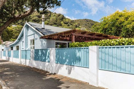 Photo of property in 387 Muritai Road, Eastbourne, Lower Hutt, 5013