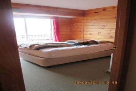 Photo of property in 1 Graham Collins Drive, Windsor Park, Auckland, 0632