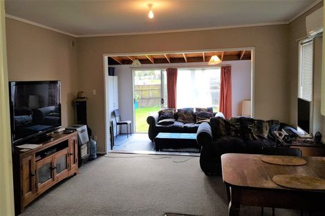 Photo of property in 1/82 Porchester Road, Papakura, 2110