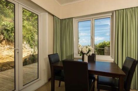 Photo of property in 74 Dowse Drive, Maungaraki, Lower Hutt, 5010