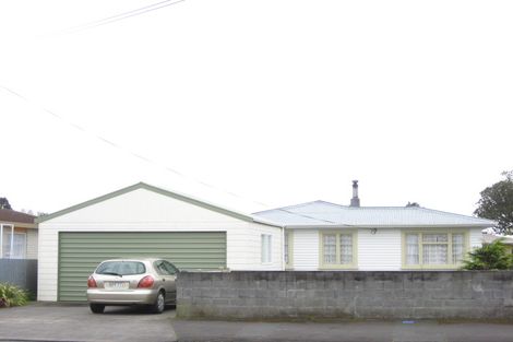 Photo of property in 18 Huatoki Street, Vogeltown, New Plymouth, 4310