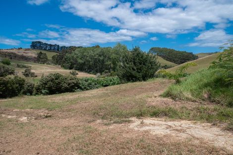 Photo of property in 14 Pekama Drive, Cable Bay, 0420