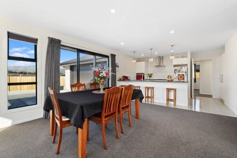 Photo of property in 14 Hebbard Court, Albert Town, Wanaka, 9305