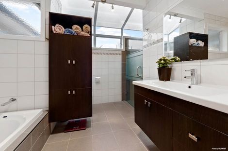 Photo of property in 81 Sturges Road, Henderson, Auckland, 0612