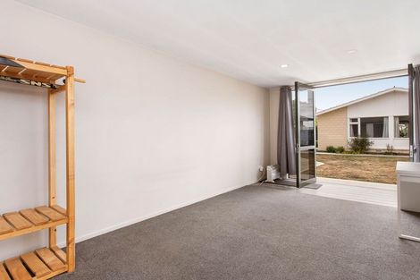 Photo of property in 66 Bickerton Street, Wainoni, Christchurch, 8061