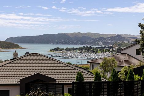 Photo of property in 22 Paremata Drive, Paremata, Porirua, 5024