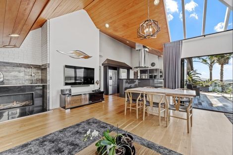 Photo of property in 5 Kotare Place, Sandspit, Warkworth, 0982