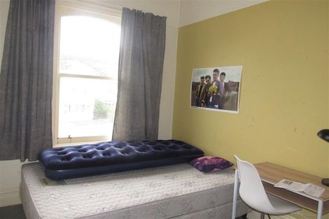 Photo of property in 2a Russell Terrace, Newtown, Wellington, 6021