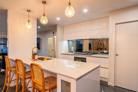 Photo of property in 3 Cirrus Close, Newlands, Wellington, 6037