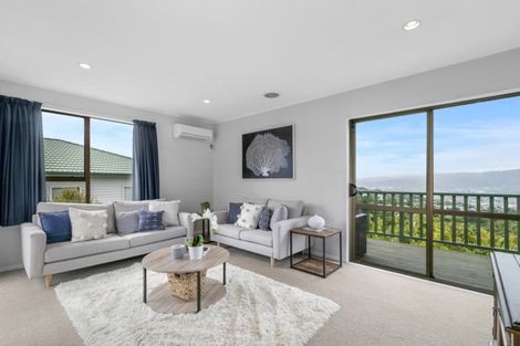 Photo of property in 31 Wisteria Grove, Maungaraki, Lower Hutt, 5010
