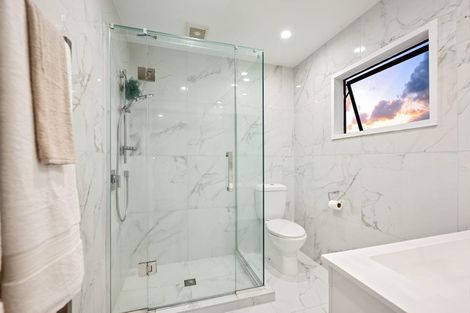 Photo of property in 42 Nigel Road, Browns Bay, Auckland, 0630