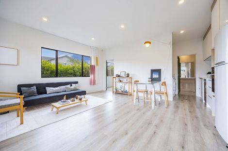 Photo of property in 1 Papa Orchard Drive, Kumeu, 0810