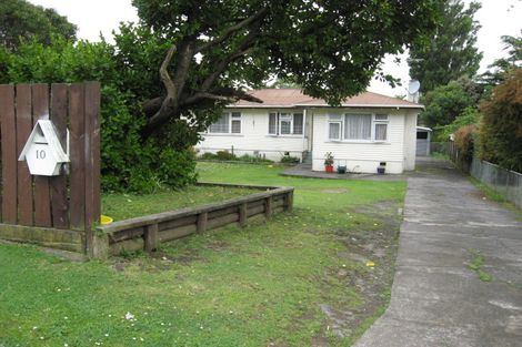 Photo of property in 10 Mckenzie Road, Mangere Bridge, Auckland, 2022